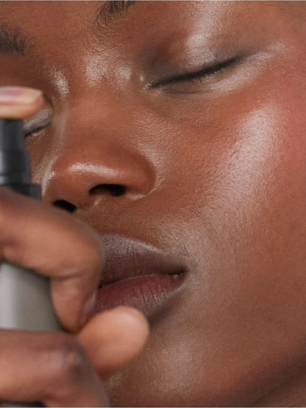 Refy Face Setter lock makeup all day boost look of makeup & improve skin barrier